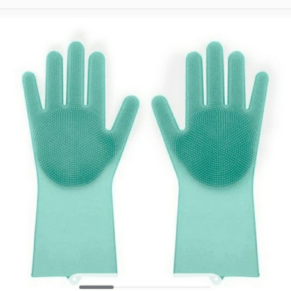 Silicone Scrubber Bristly Gloves NWOT!